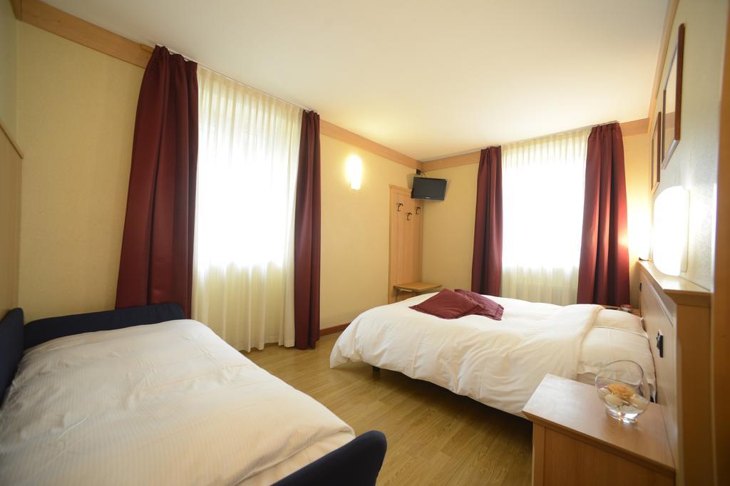 Hotel Vittoria Folgaria Habitación foto
