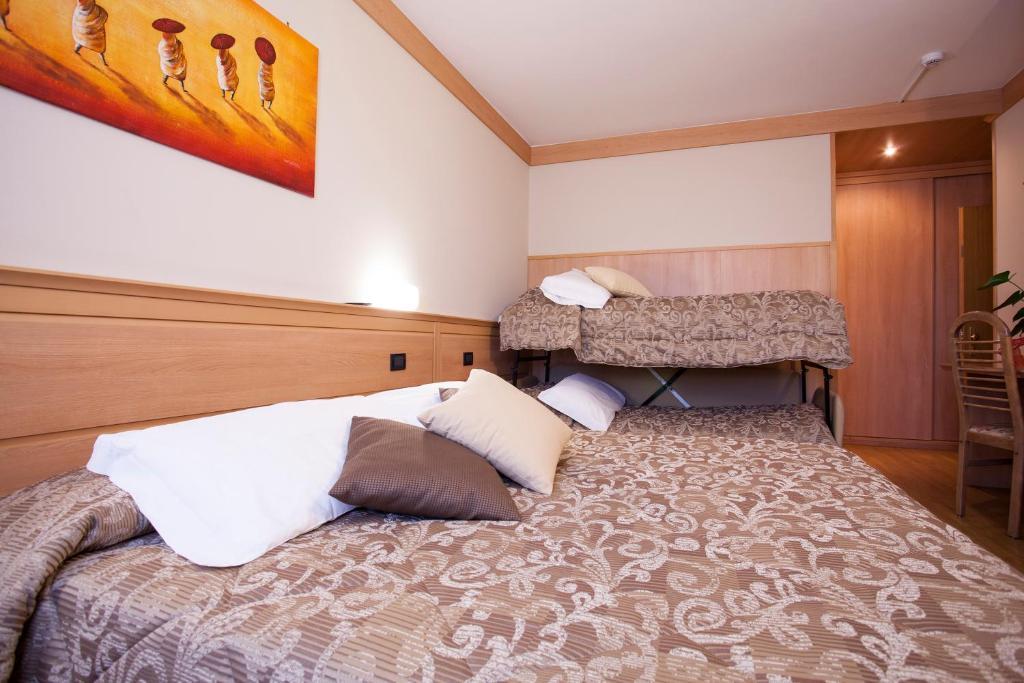 Hotel Vittoria Folgaria Habitación foto